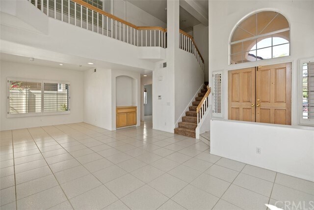 Building Photo - 24 Amarante