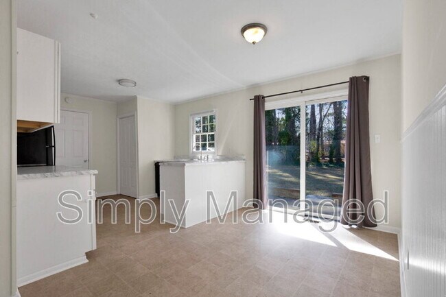 Building Photo - 7262 Ryan St