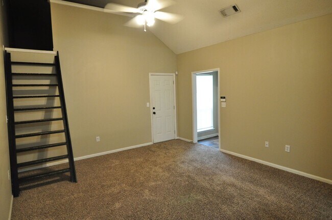 Building Photo - Pine Meadow Circle 213-215