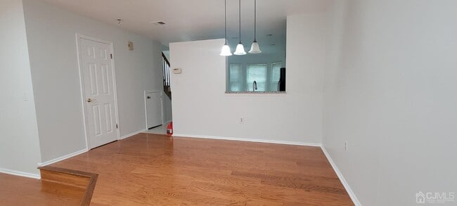 Building Photo - 1408 Locust Ct