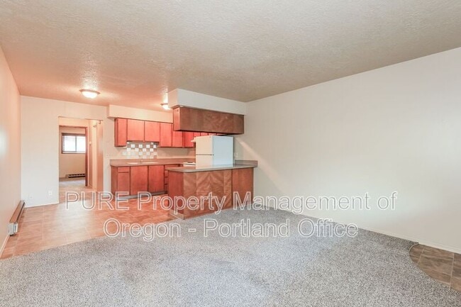 Building Photo - 1135 SE 27th Ave