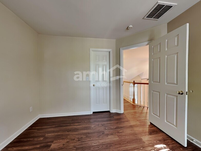 Building Photo - 3346 Cherrybrook Dr