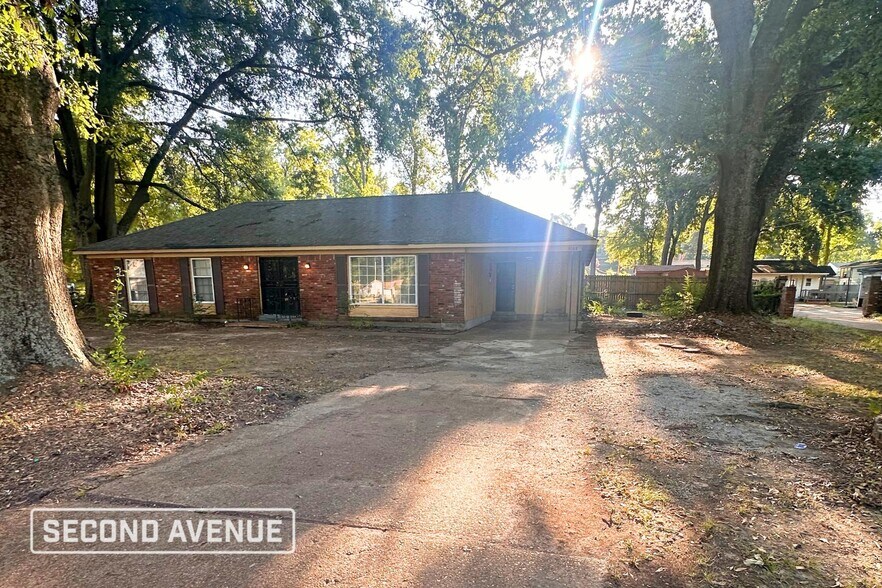 Building Photo - 3088 Lynchburg St