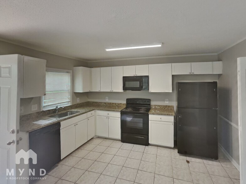 Building Photo - 2515 Winterfield Dr