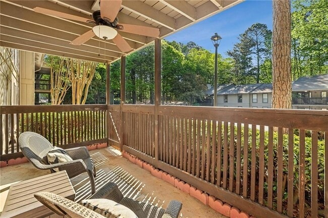 Building Photo - 1602 Cumberland Ct SE