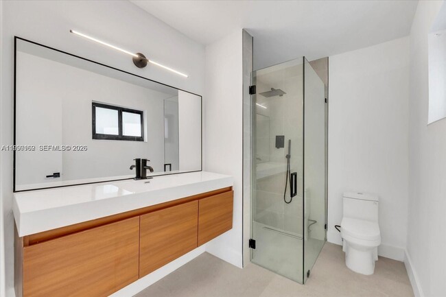 Building Photo - 7132 SW 65th Ave