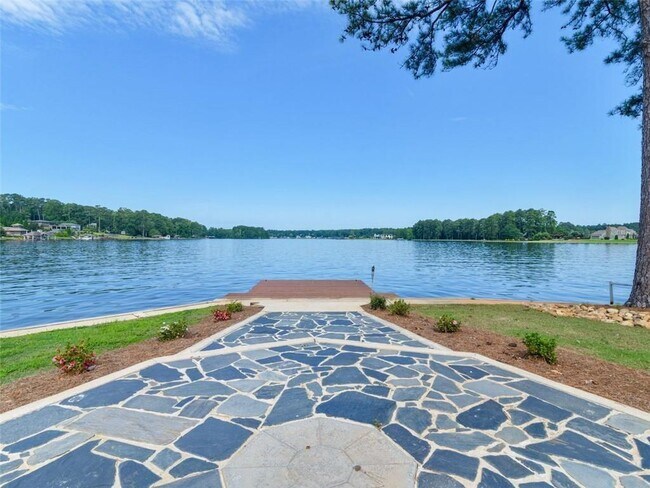 Building Photo - 3258 S Bay Dr