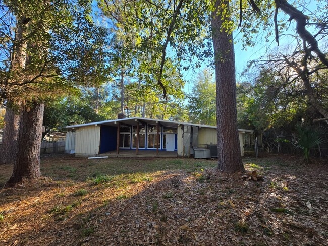 Building Photo - 3987 Berkley Dr