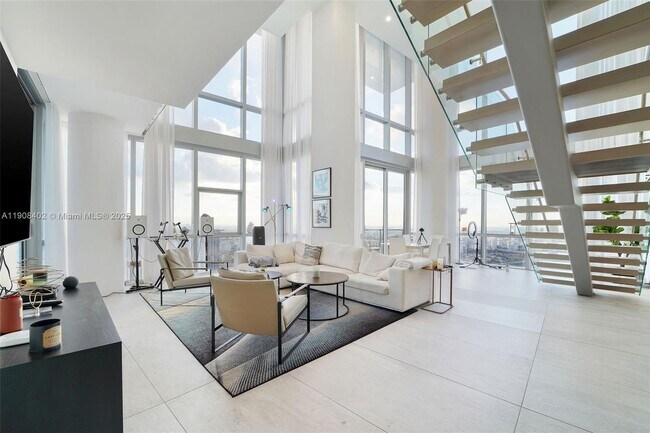 Building Photo - 851 NE 1st Ave