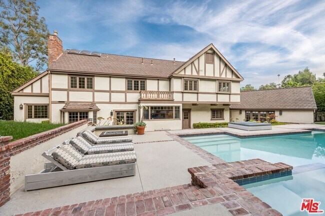 Primary Photo - 16754 Ashley Oaks