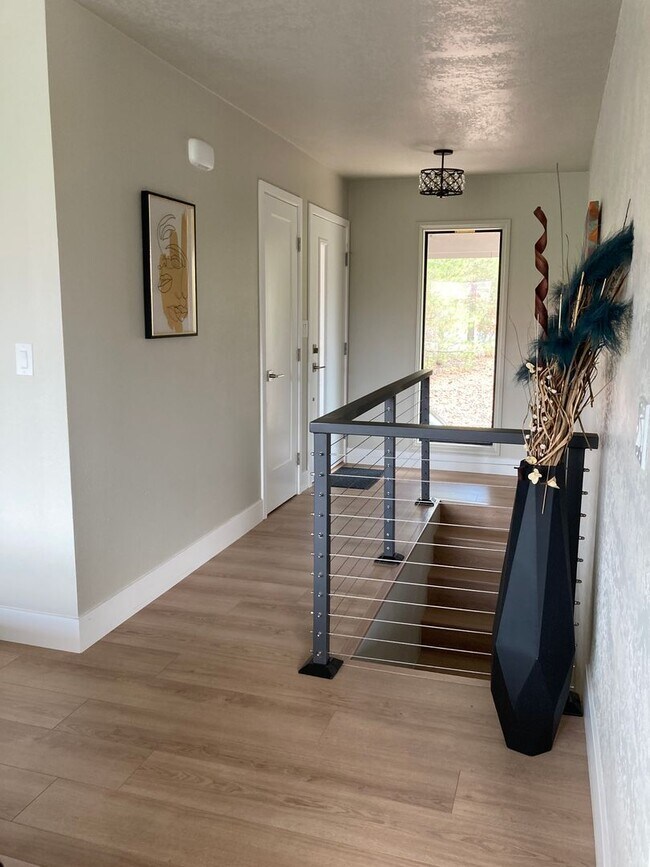 Building Photo - Spectacular, Panoramic Red Rock Views in West Sedona