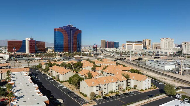 Building Photo - AWESOME 2 BEDROOM  CONDO NEAR STRIP W/ VIEWS AND OVERLOOKS POOLS!!!!!!