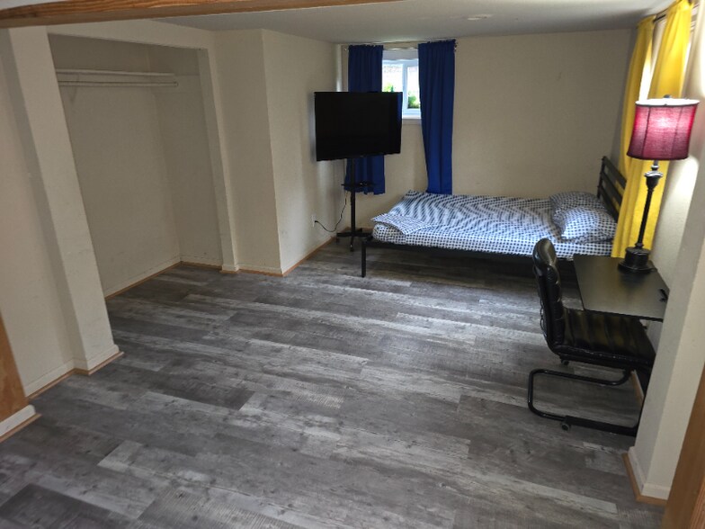 Building Photo - 20729 1st Ave S