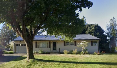 Building Photo - Updated 3-Bedroom Home in Dalton with Garage & Fenced Backyard – $2,800