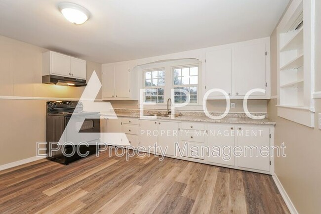 Building Photo - 2943 Broadbay Dr
