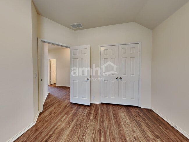 Building Photo - 1356 Napa Dr