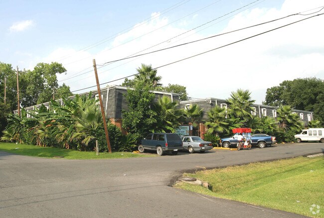 Primary Photo - Sloan Gardens Apartments