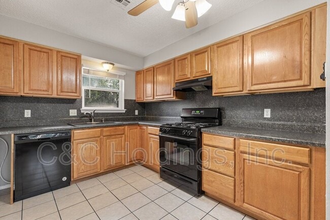 Building Photo - 2427 S 126th E Ave