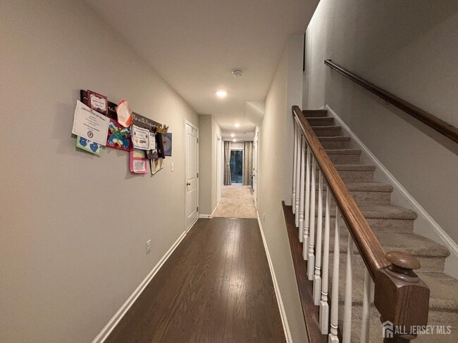 Building Photo - 1205 Hights Farm Rd N