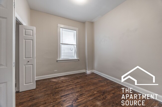 Building Photo - 4849 N Seeley Ave