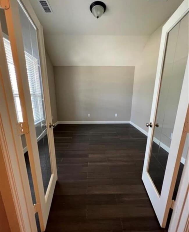 Building Photo - 8727 Seguin Cove Ln