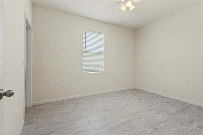 Building Photo - 12133 SW Aventino Dr