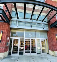 Building Photo - 1201 W Adams St