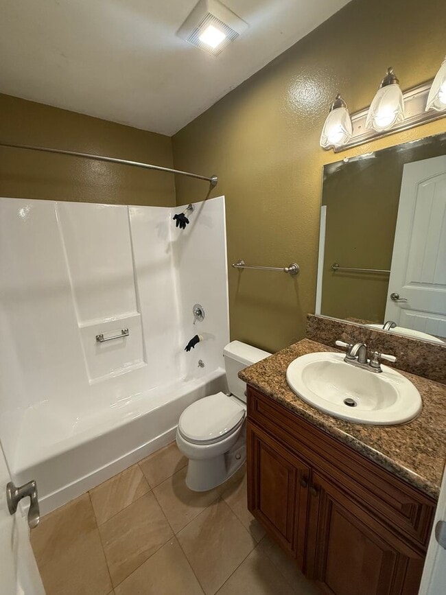 Building Photo - Gorgeous and Upgraded 4 Bed, 2.5 Bath Two-Story in Villa Portofino!