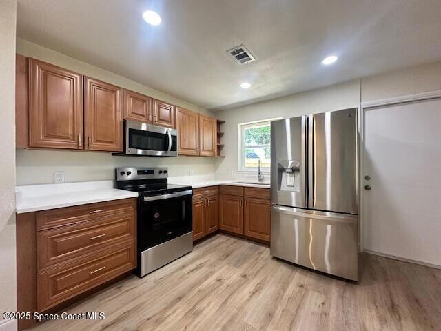 Building Photo - 80 N Palmway Ave