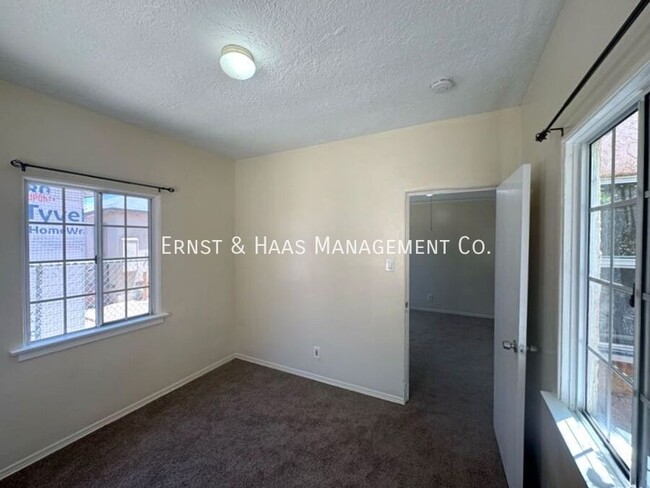 Building Photo - 1407 Olive Ave