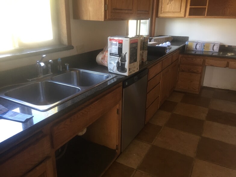 Building Photo - 1610 Northlake Way NW