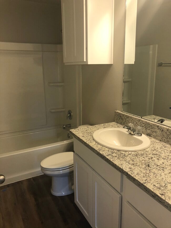 Building Photo - 37085 Rustic Ln