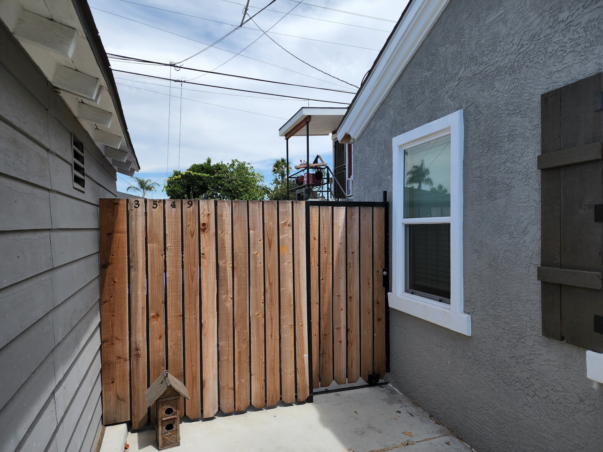 Building Photo - 3549 Highland Ave