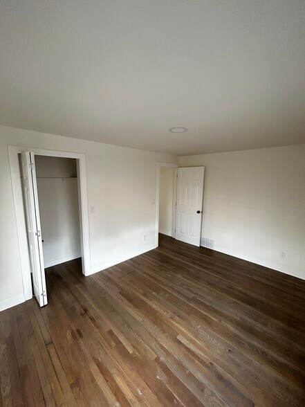 Building Photo - 12001 64th Ave S