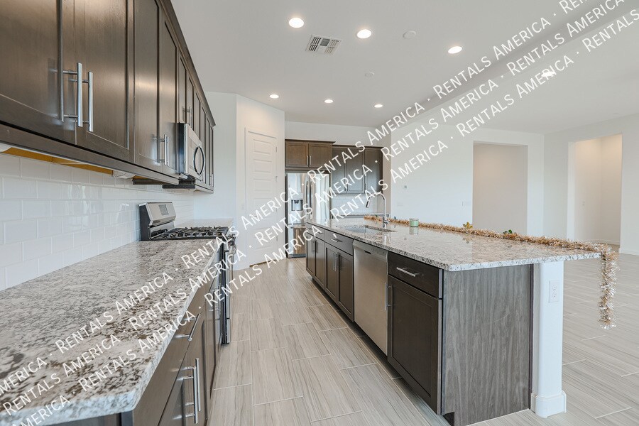 Building Photo - 24423 N 163rd Dr
