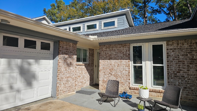 Building Photo - 1605 N Hollow Dr