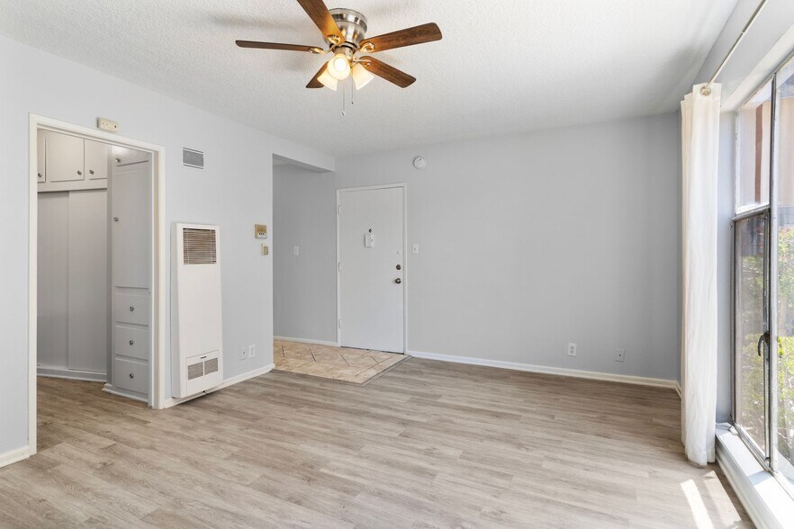 Building Photo - 3888 Potomac Ave