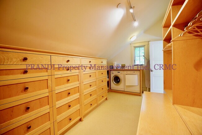 Building Photo - Coming soon!  Exquisite Mill Valley Home.