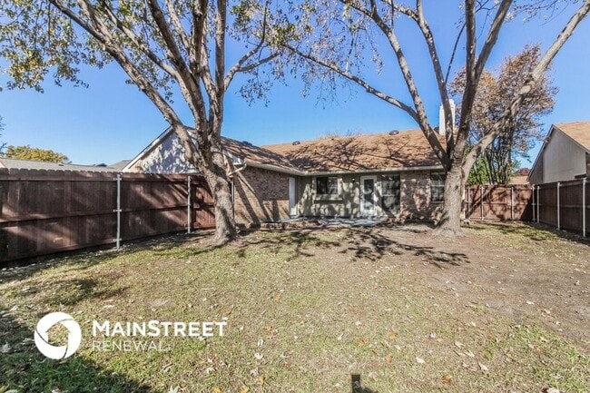 Building Photo - 8414 Kensington Dr