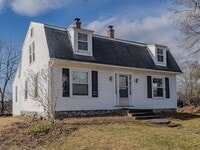 Building Photo - Spacious Renovated Colonial on The Lebanon Green