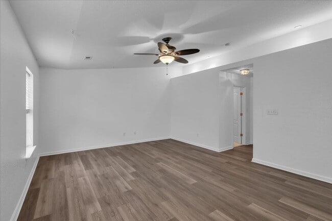 Building Photo - 1315 Teton Cir