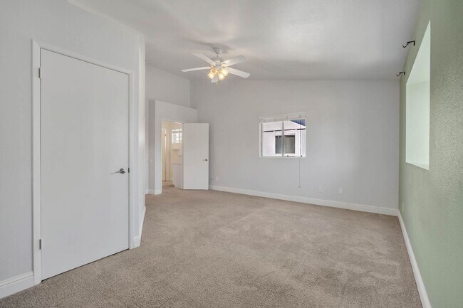 Building Photo - 4255 Taylor St