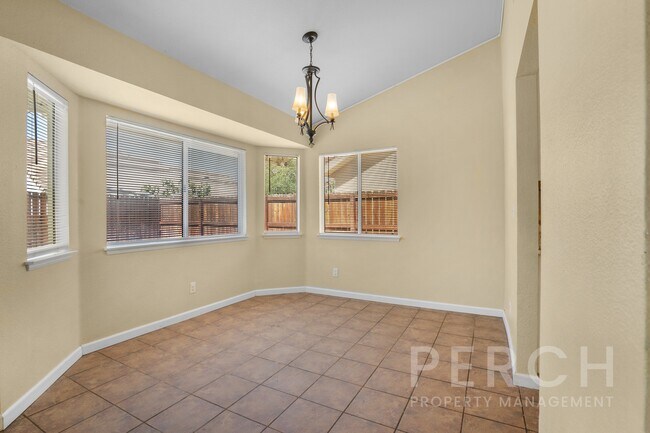 Building Photo - 1285 Granite Dr