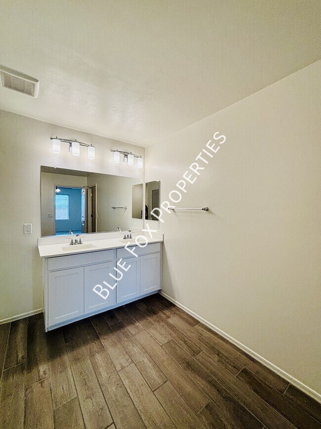 Building Photo - 6563 W Camino Pizarro