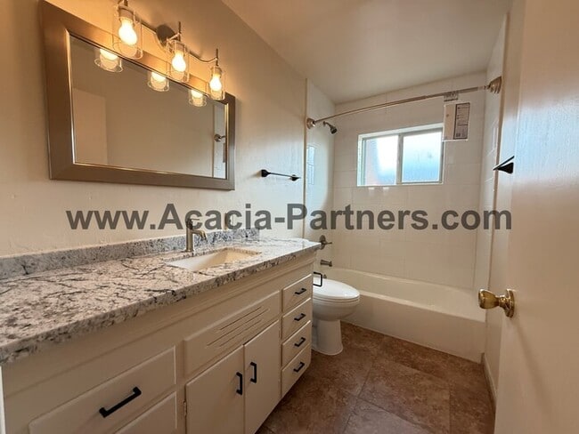 Building Photo - Beautiful Two Bedroom with Storage