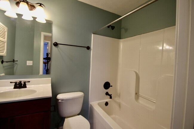 Building Photo - 1272 Frost Pl