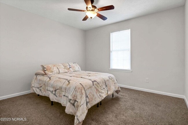 Building Photo - *** Promotion -- Sign lease by January 31 and receive $1000 off first months rent!!    3 Bedroom ...