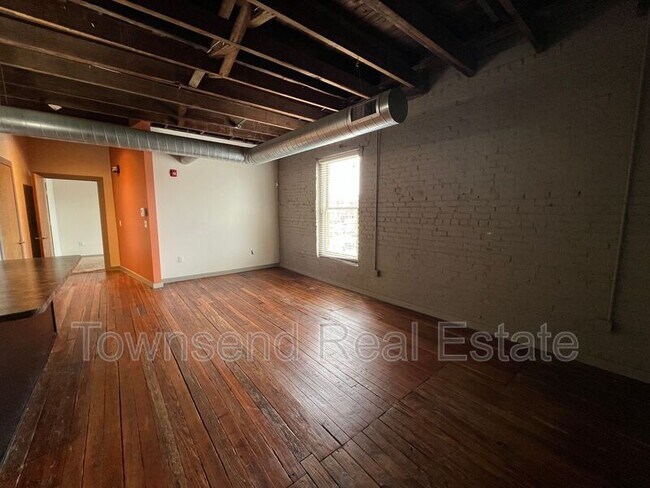 Building Photo - 159 Maxwell St