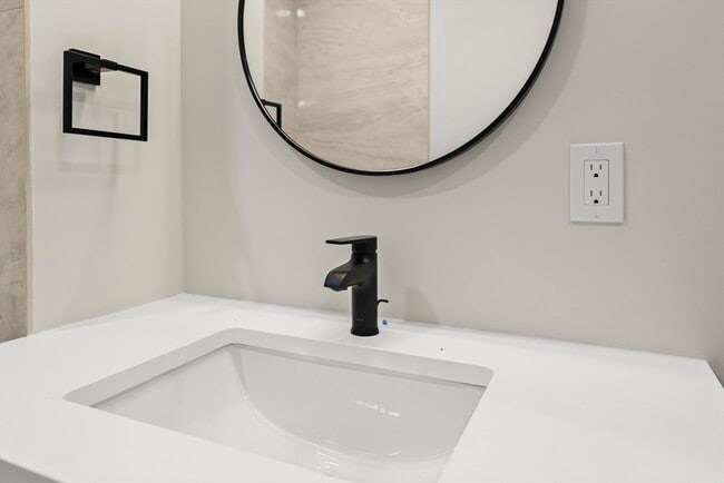 Building Photo - 24-28 Mt Pleasant St