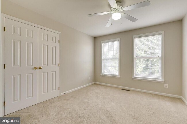 Building Photo - 12798 Thacker Hill Ct